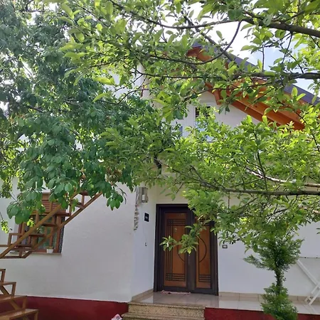Villa Riza Puke