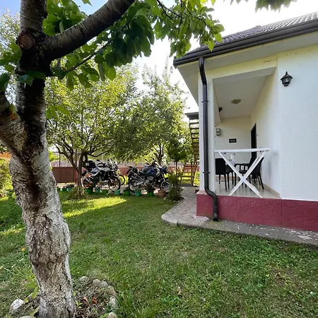 Riza Villa